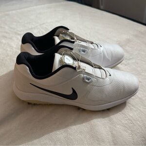 Nike roshe Men's White and Black golf  Shoes with BOA laces